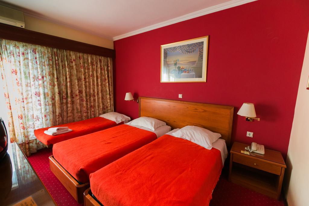 Grand Hotel Larissa Bagian luar foto