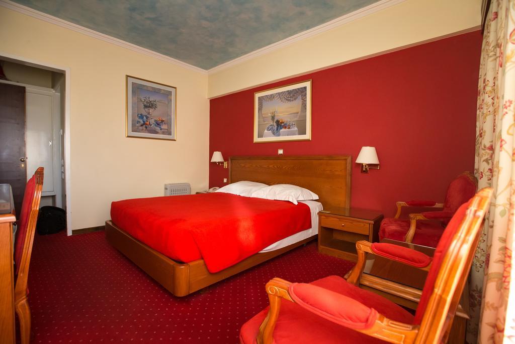 Grand Hotel Larissa Bagian luar foto