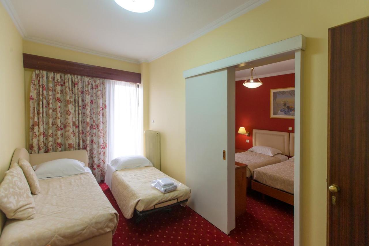 Grand Hotel Larissa Bagian luar foto